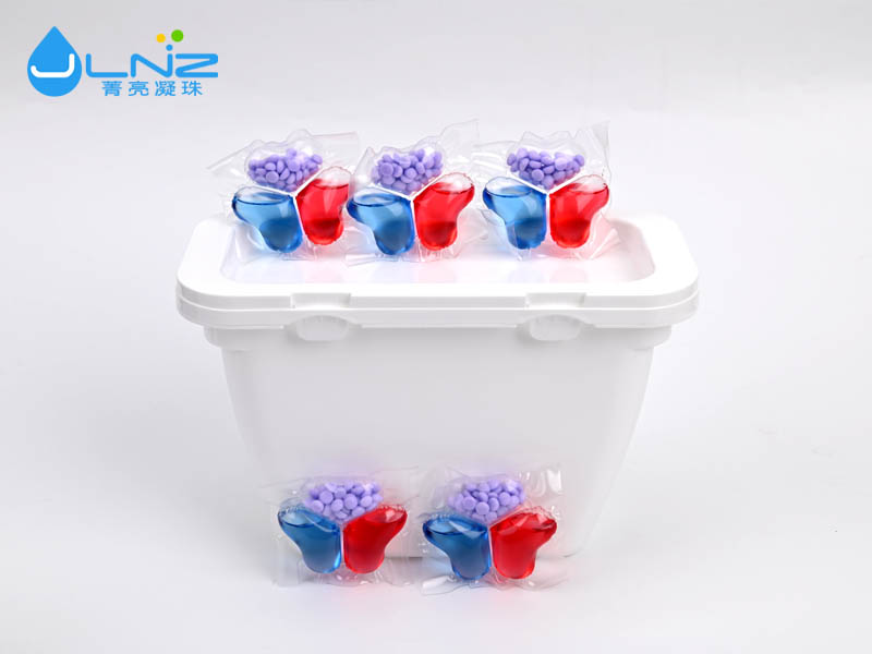 洗衣凝珠带留香珠